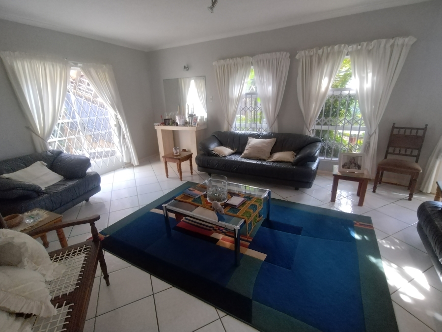 4 Bedroom Property for Sale in Wavecrest Eastern Cape